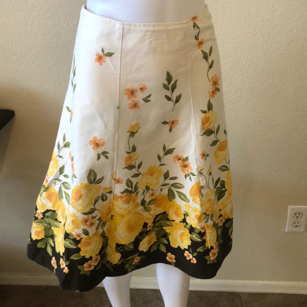 Final Touch Flowered Skirt